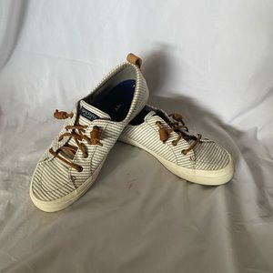 Sperry slip on